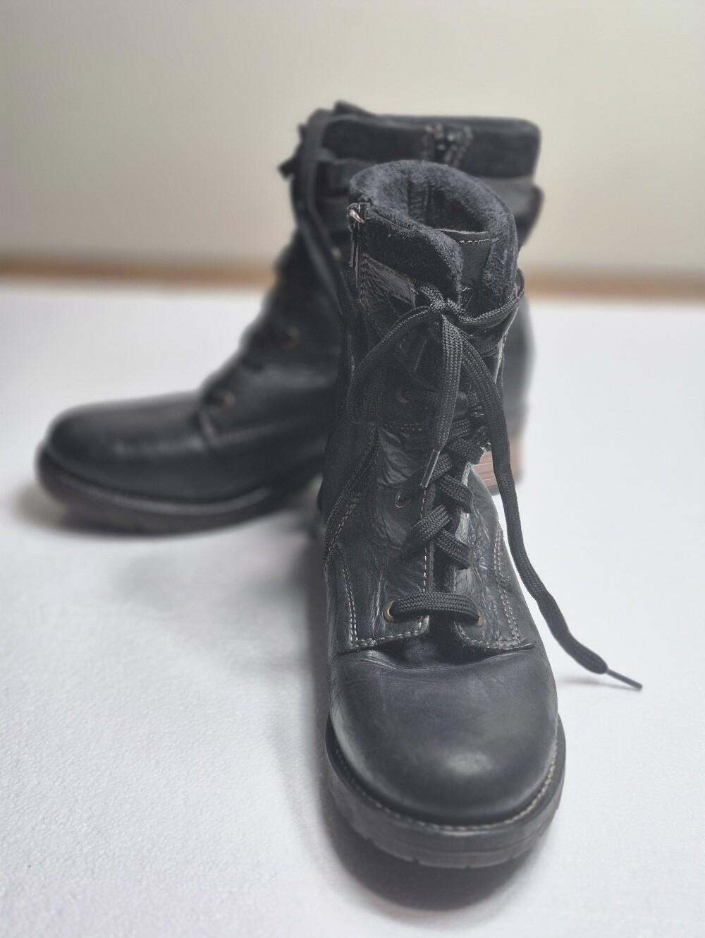 Women's Black Lace-Up Leather Ankle Boots
